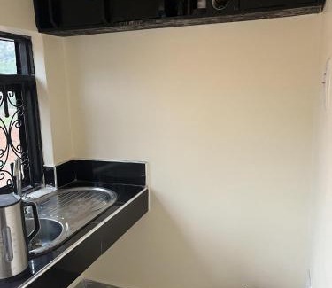 Gulu Apartamento | Beautiful 1-Bed Apartment in Gulu