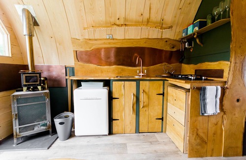 Battle Apartamento | Beautiful 1 bed Glamping pod in Battle