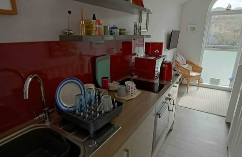 Truro Cabaña | Beautiful 1-Bed Riversi Cottage Located in Malpas