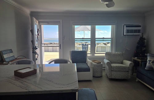 Anglesea Condominio | Beautiful 1 Bedroom Oceanfront Condo in Anglesea section of North Wildwood