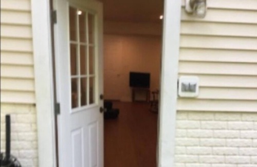 Frederick Casa | Beautiful 1 Bedroom Apartment