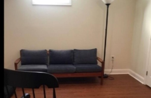 Frederick Casa | Beautiful 1 Bedroom Apartment
