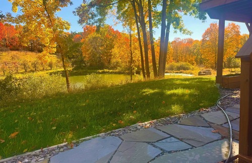 Marlboro Casa | Beautiful 1-bedroom apartment overlooking a pond on a 10 acre farm.