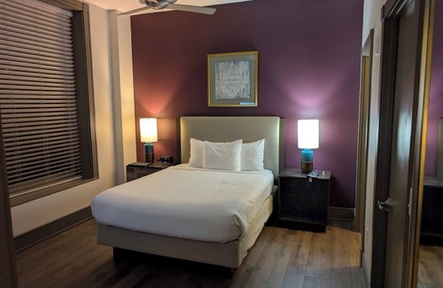 French Quarter Complejo | Beautiful 1 Bedroom Signature In NOLA Walking Distance to Bourbon Street