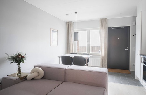 Vasteras Municipality Apartamento | Beautiful 1 BR close to the city