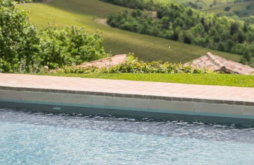 Montelovesco Cabaña | Beautiful 16th Century Stone Cottages to Rent
