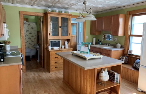 Port Washington Casa | El Bailey House Bed & Bike Inn