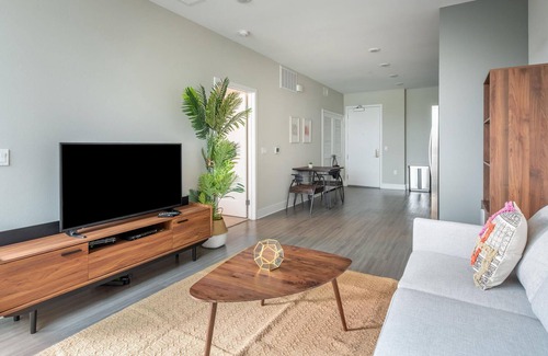 Airport Area Apartamento | Beautiful 1BR in Irvine, Parking + Pet-Friendly