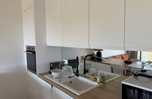 Bastide Giraud Condominio | Beautiful 2-bedroom apartment with sea view - swimming pool - tennis court