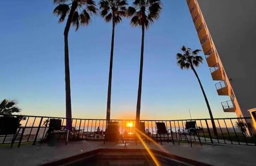 Centro Playas Condominio | Beautiful 2 bd 2bth Condo in the Heart of Rosarito