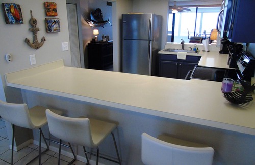 Redington Shores Condominio | Hermoso 2 / BD 2 / BA Justo en la playa!