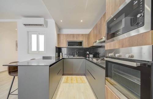 Hamrun Apartamento | Hermoso ático de 2 habitaciones cerca de La Valeta con capacidad para 6 personas