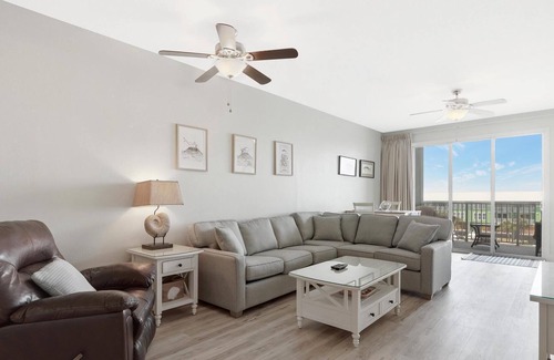 Fort Morgan Pines Condominio | Beautiful 2 Bdrm, 2 Ba condo with 2 pools, easy beach access & amazing views