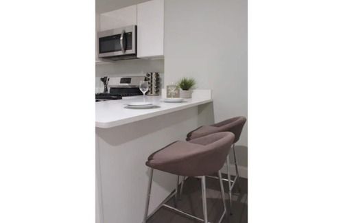Cohoes Apartamento | ★ BEAUTIFUL 2 BED 2 BATH w/ SOAKER TUB + W/D★
