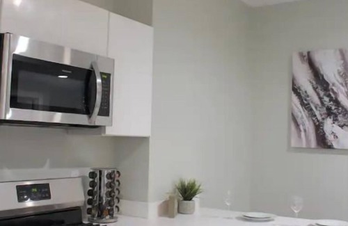 Cohoes Apartamento | ★ BEAUTIFUL 2 BED 2 BATH w/ SOAKER TUB + W/D★