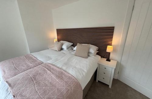 Airdrie Casa | Beautiful 2 Bed home Airdrie