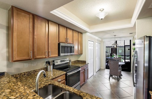 Naples Condominio | Beautiful 2-Bed 2-Bath Veranda w/ Den in brilliant Bonita National
