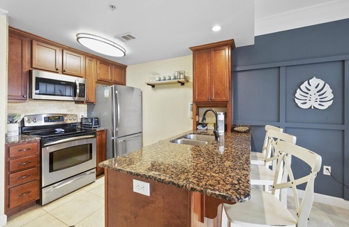 Villa Sabine Townhouses Casa | BEAUTIFUL 2 Bedroom, 2.5 Bath Townhouse on Sabine Bay w/ Elevator!
