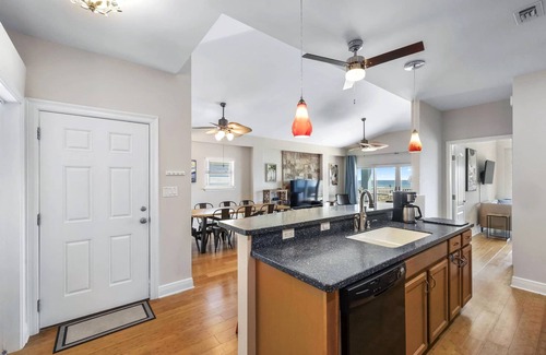 Pensacola Beach Casa | Beautiful, 2 Bed/2 Bath Pet Friendly Gulf Front Townhome at Portside Villas!