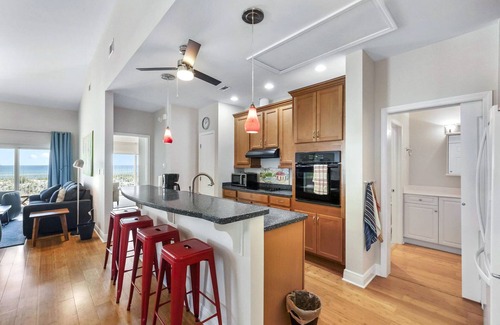 Pensacola Beach Casa | Beautiful, 2 Bed/2 Bath Pet Friendly Gulf Front Townhome at Portside Villas!