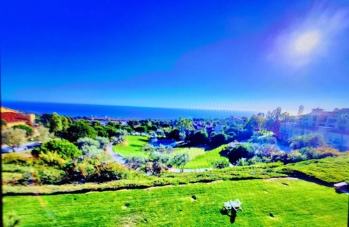 Newport Coast Complejo | Beautiful 2 bedrooms Resort by the beach with Full kitchen, sleep 8, 1250 SQF.