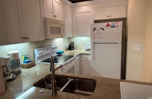 Briarcliffe Acres Apartamento | Beautiful 2 Bedroom Tennis Villa in Ocean Creek