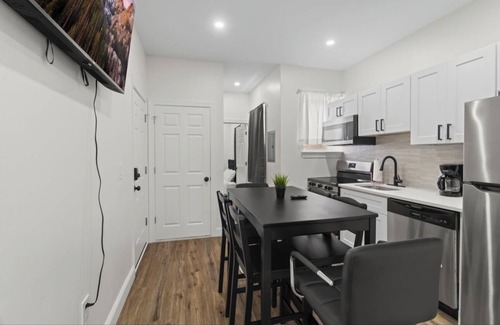 Primos Secane Casa | Beautiful 2 bedroom 1 bath unit 2