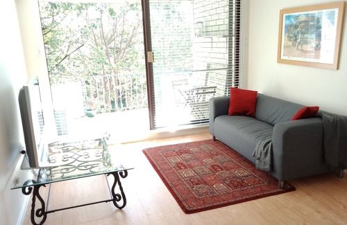 Oatley Apartamento | Hermoso apartamento de 2 habitaciones en el elegante suburbio de Mortdale cerca de Hurstville