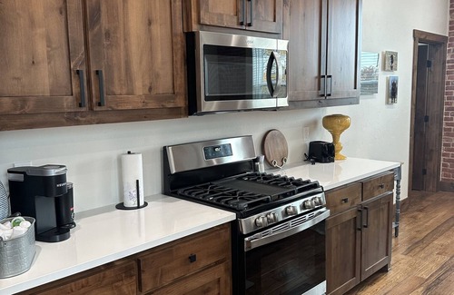 Aubrey Apartamento | Beautiful 2-bedroom apartment in Aubrey with WiFi, AC