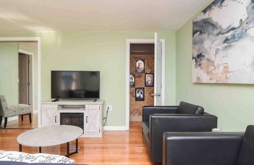 Salem Apartamento | Beautiful 2 bedroom apartment close to downtown