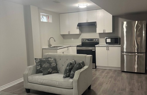 Durham Region Apartamento | Beautiful 2 bedroom basement apartment with separate entrance