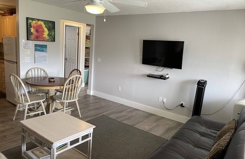 Laie Apartamento | Hermoso apartamento de 2 dormitorios en la playa de Hukilau.- 30 noches mínimo