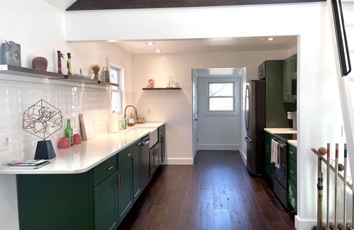 Hinsdale Cabina | Beautiful 2-Bedroom + Loft with Hot Tub at Lake Ashmere