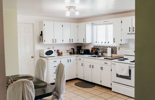 Kentville Casa | Beautiful 2 bedroom residential home in Kentville