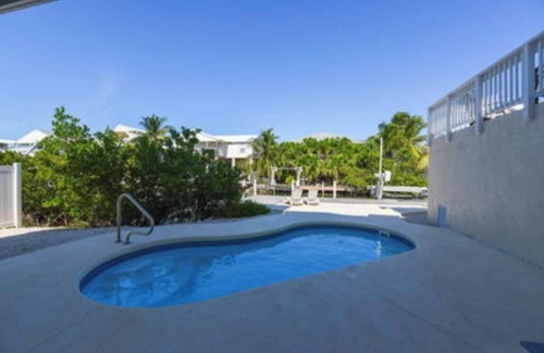 Cutthroat Harbor Estates Casa | Beautiful 2 Bedroom 2 Bath Pool Home With Sunset Views