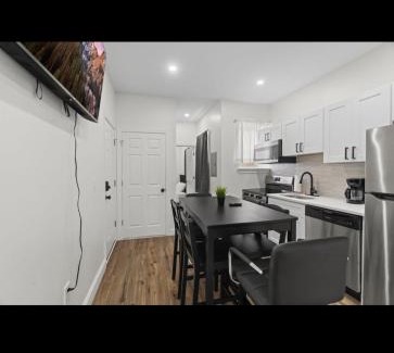 Primos Secane Apartamento | Beautiful 2 bedroom 1 bath unit 2
