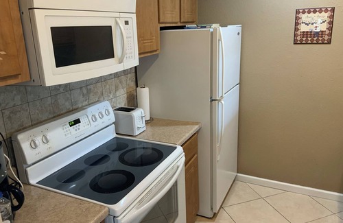 Entertainment District Condominio | Beautiful 2-bedroom 2 bathroom condo with WiFi, near Old Town Scottsdale.