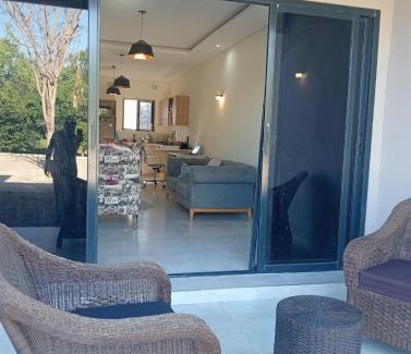 Lusaka Apartamento | Beautiful 2 bedroom with Solar backup & Wi-Fi