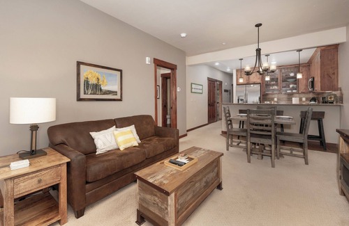 Winter Park Condominio | Beautiful pet friendly 2 bedroom with lots of amenities