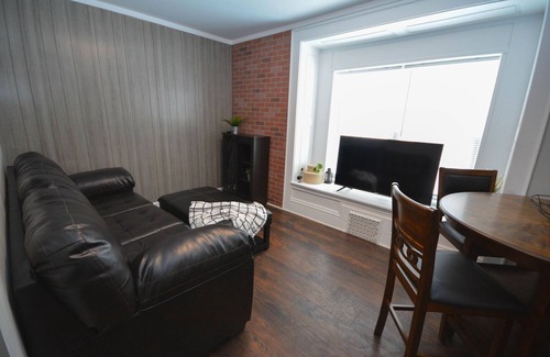 Kutzky Park Casa | Beautiful 2 BR apartment near Mayo Clinic Campus