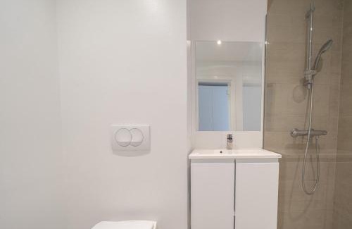 Frederiksberg Apartamento | Beautiful 2-BR apartment with a balcony in Frederiksberg - 205
