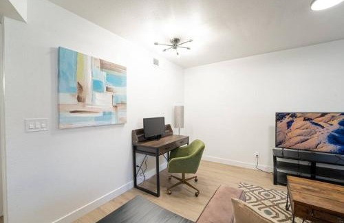 Mesa Apartamento | Beautiful 2 BR Mesa Riverview Apt, Close to 202 HW!