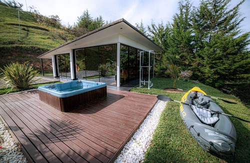 El Penol Cabina | Hermosas 2 cabañas cerca del agua, con una vista increíble