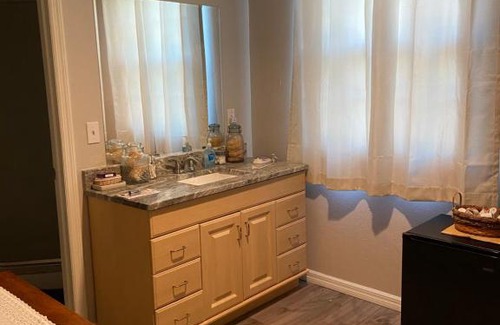 Bayonet Point Casa | Beautiful 2 Room Suite with Private Bath