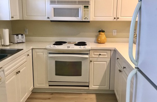 Myrtle Beach Condominio | Hermoso condominio en planta baja 2B / 2B en Riverwalk por el campo de golf Arrowhead