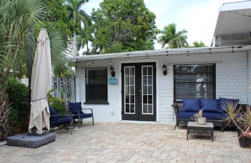 Alabama Grove Terrace Casa | Beautiful 2bd with River Views & Amazing Sunsets in Ft Myers