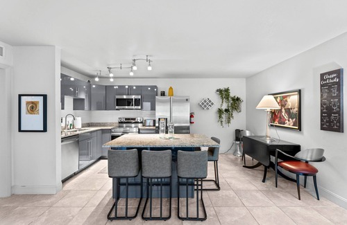 Southside Apartamento | Beautiful 2BR 1 Bath in West Palm Beach / 5 min to beach