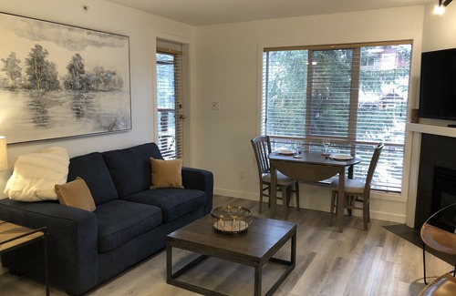 Village North Casa | Beautiful 2BR/2B Townhouse with Private Hot Tub