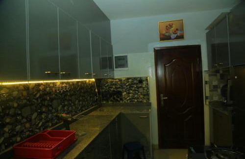Bole Apartamento | Beautiful 2BR fresh Secure Appar