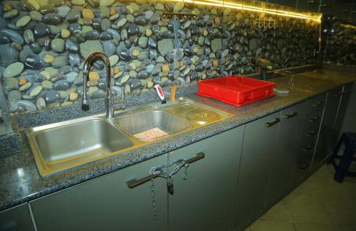 Bole Apartamento | Beautiful 2BR fresh Secure Appar